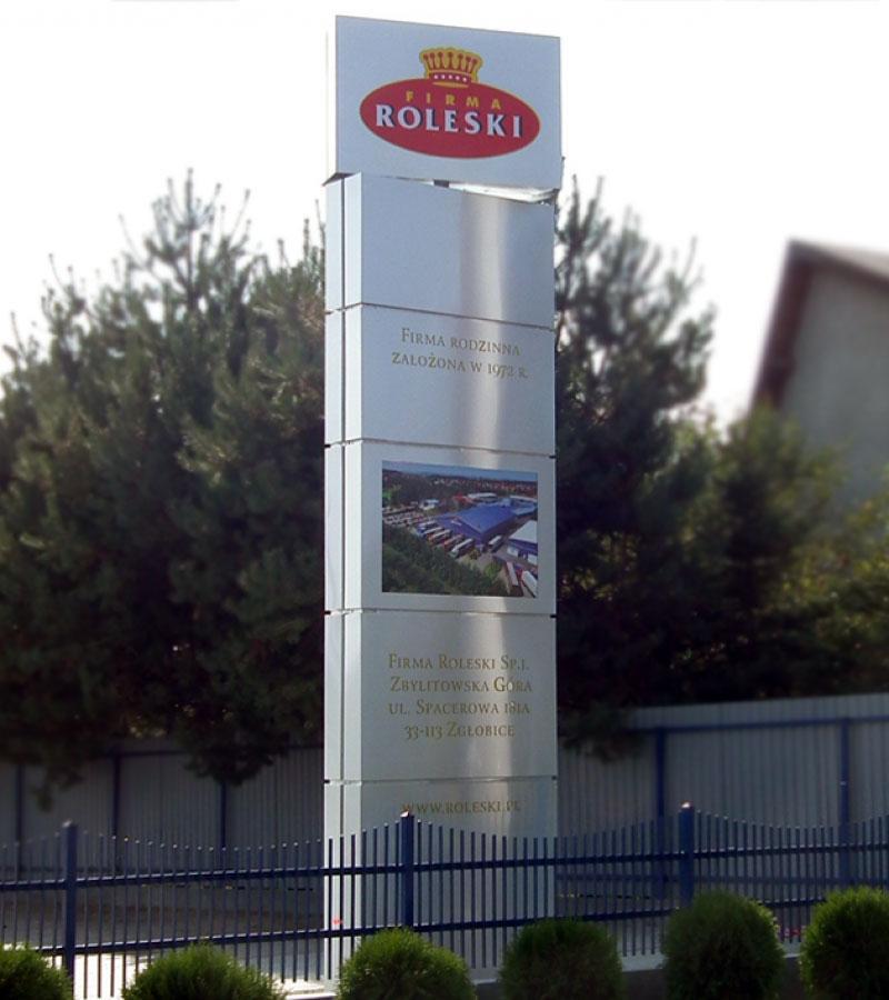 Pylony i totemy z elementem obrotowym - obrazek 4