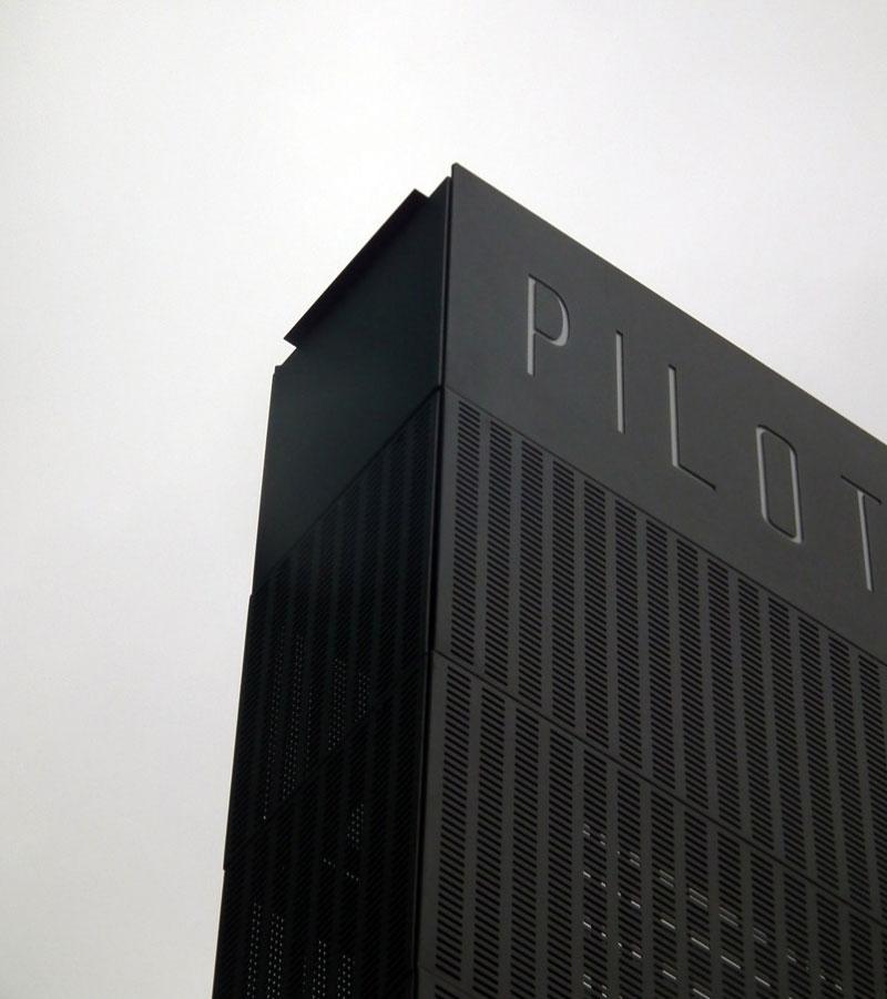 Pylony i totemy nietypowe - obrazek 8